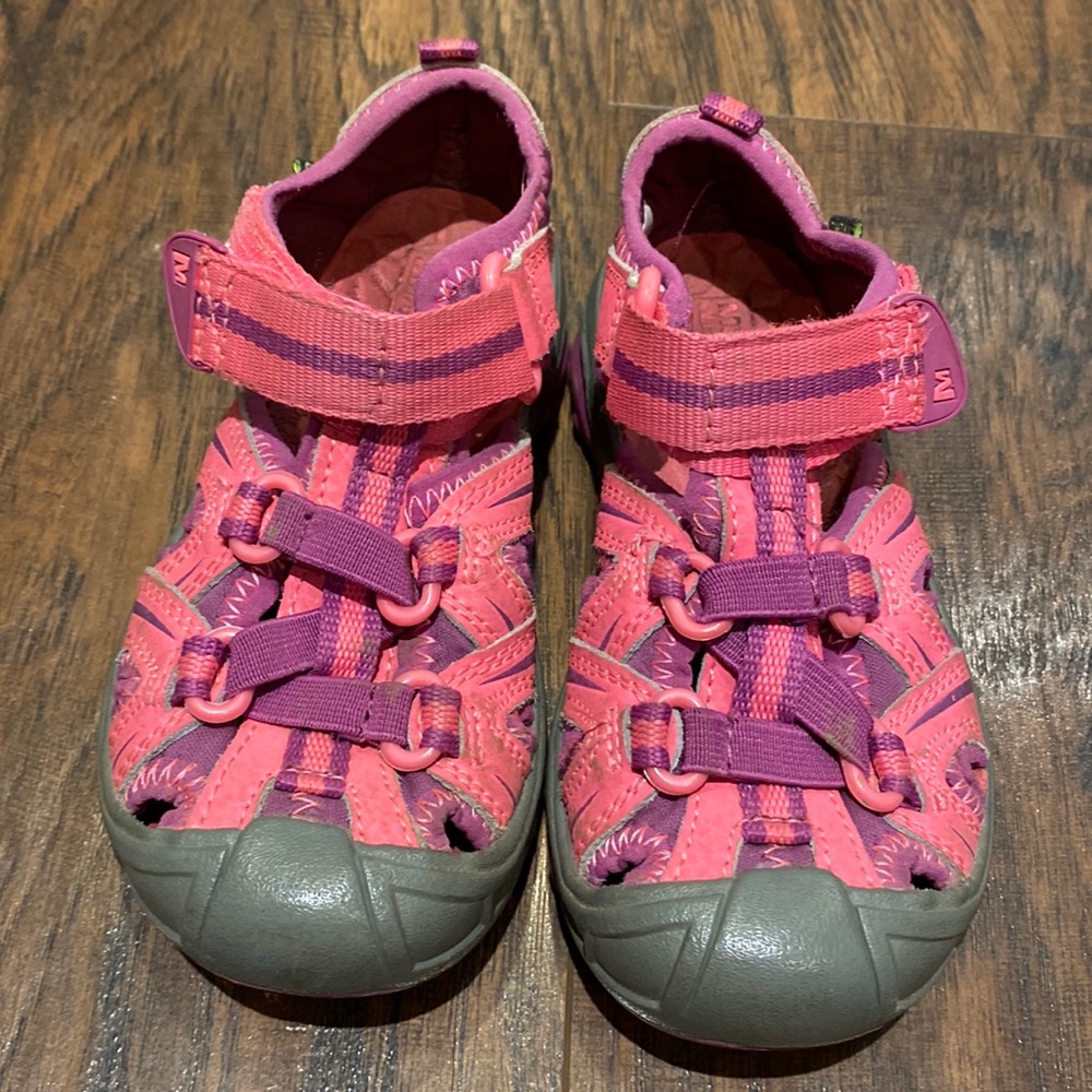Girls Merrell Hydro water shoes - Sz 9